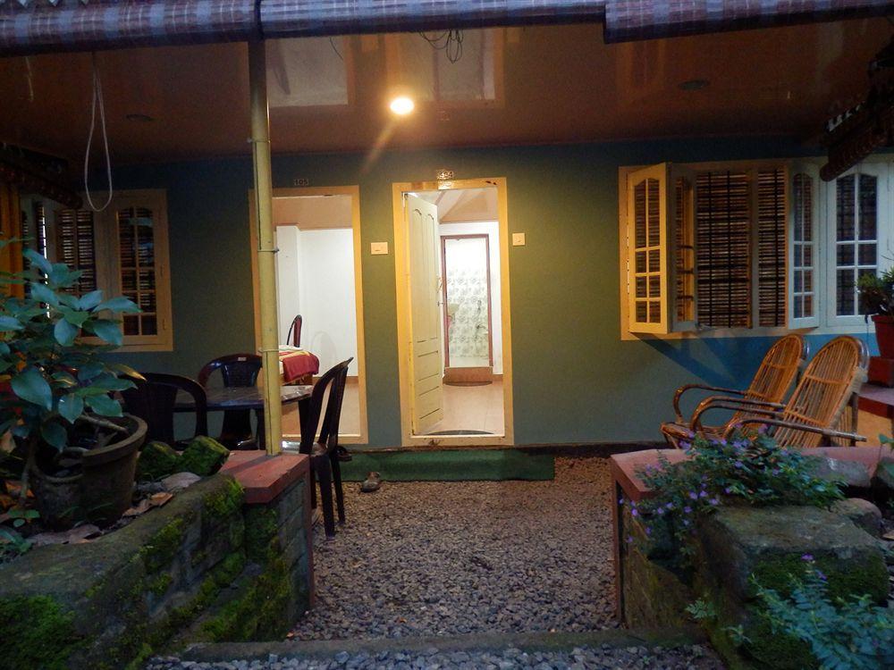 Green Garden Cottage Thekkady Exterior foto
