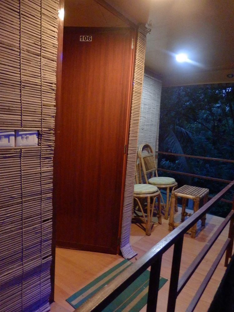 Green Garden Cottage Thekkady Exterior foto